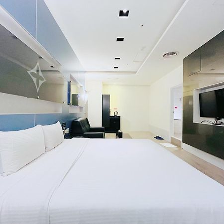 Walker Hotel - Sanchong Tchaj-pej Exteriér fotografie