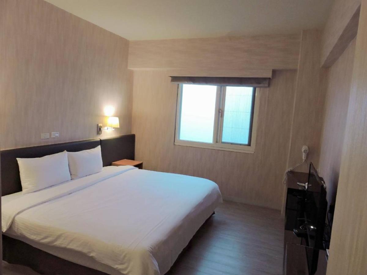 Walker Hotel - Sanchong Tchaj-pej Exteriér fotografie