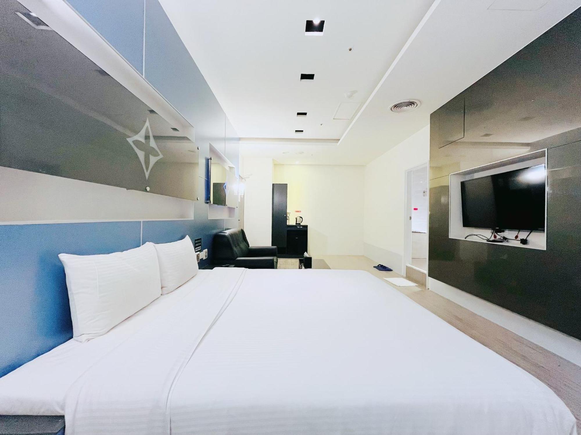 Walker Hotel - Sanchong Tchaj-pej Exteriér fotografie